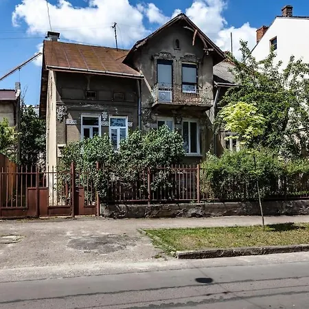Green Garden !Svitlo Postiyno! Lviv Exterior photo